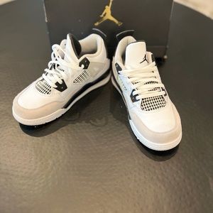 Jordan 4 Retro (PS) - Size 1 Y - White/Black-Neutral Grey
